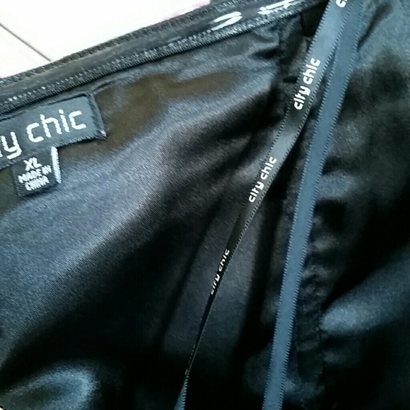 City Chic Strapless Dress - Picture 6 of 6